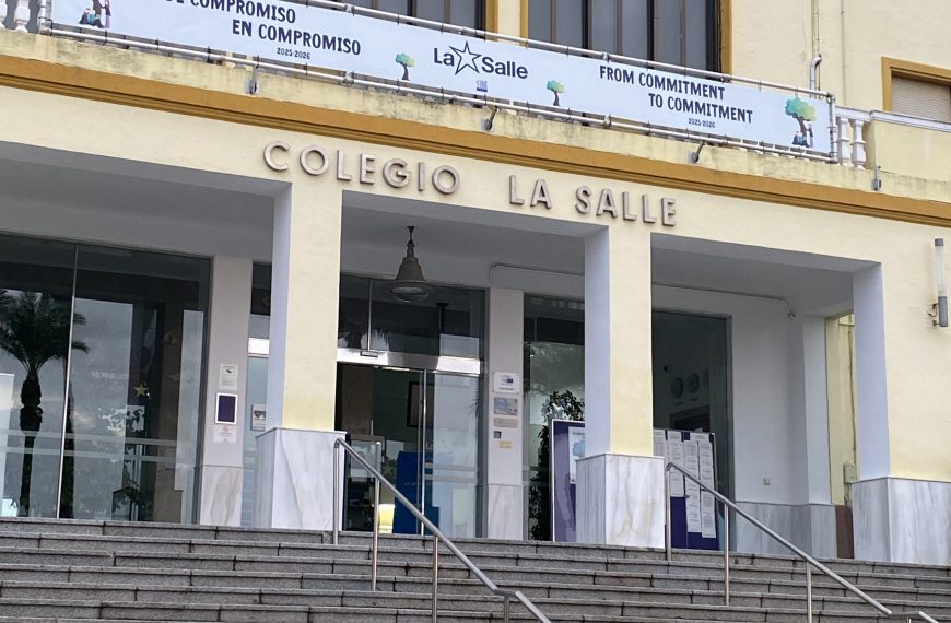 La vida se pasa volando ¿A qué te COMPROMETES? ¿ Hacia donde camina tu vida en este curso del COMPROMISO?
