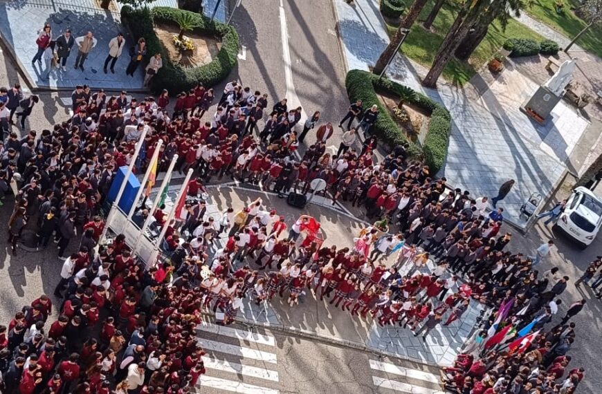 Celebración del Día de Andalucía por todo lo alto con desayuno molinero y mucha alegría